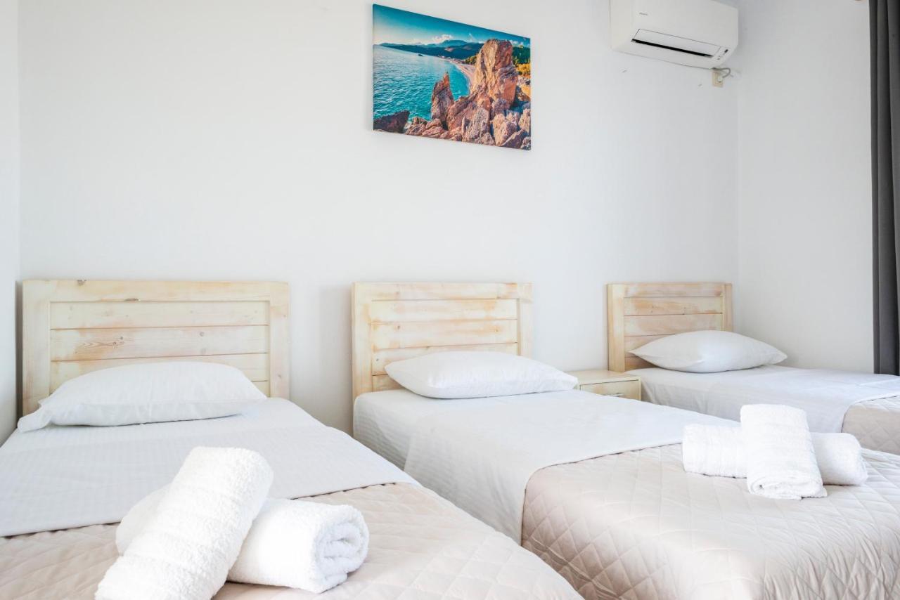 Hotel Blue Horizon à Himarë Extérieur photo