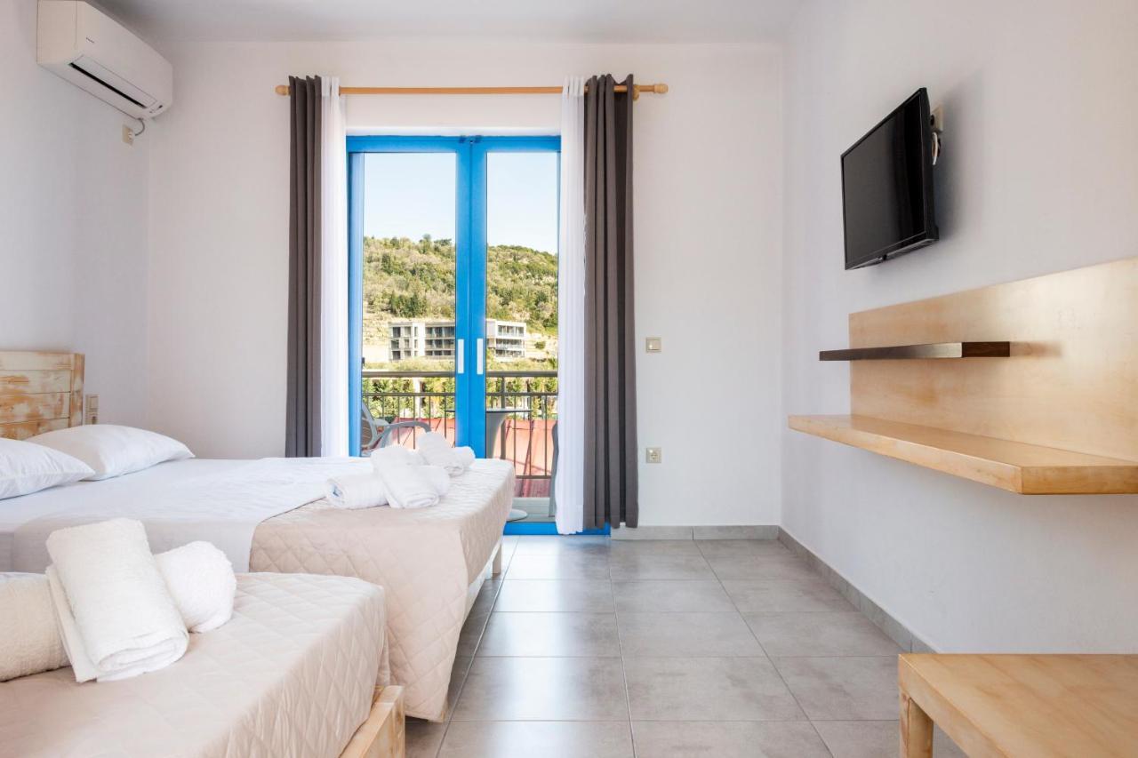 Hotel Blue Horizon à Himarë Extérieur photo